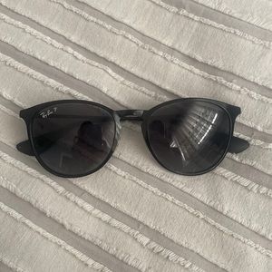 Erika Metal Ray-Bans polorized RB3539